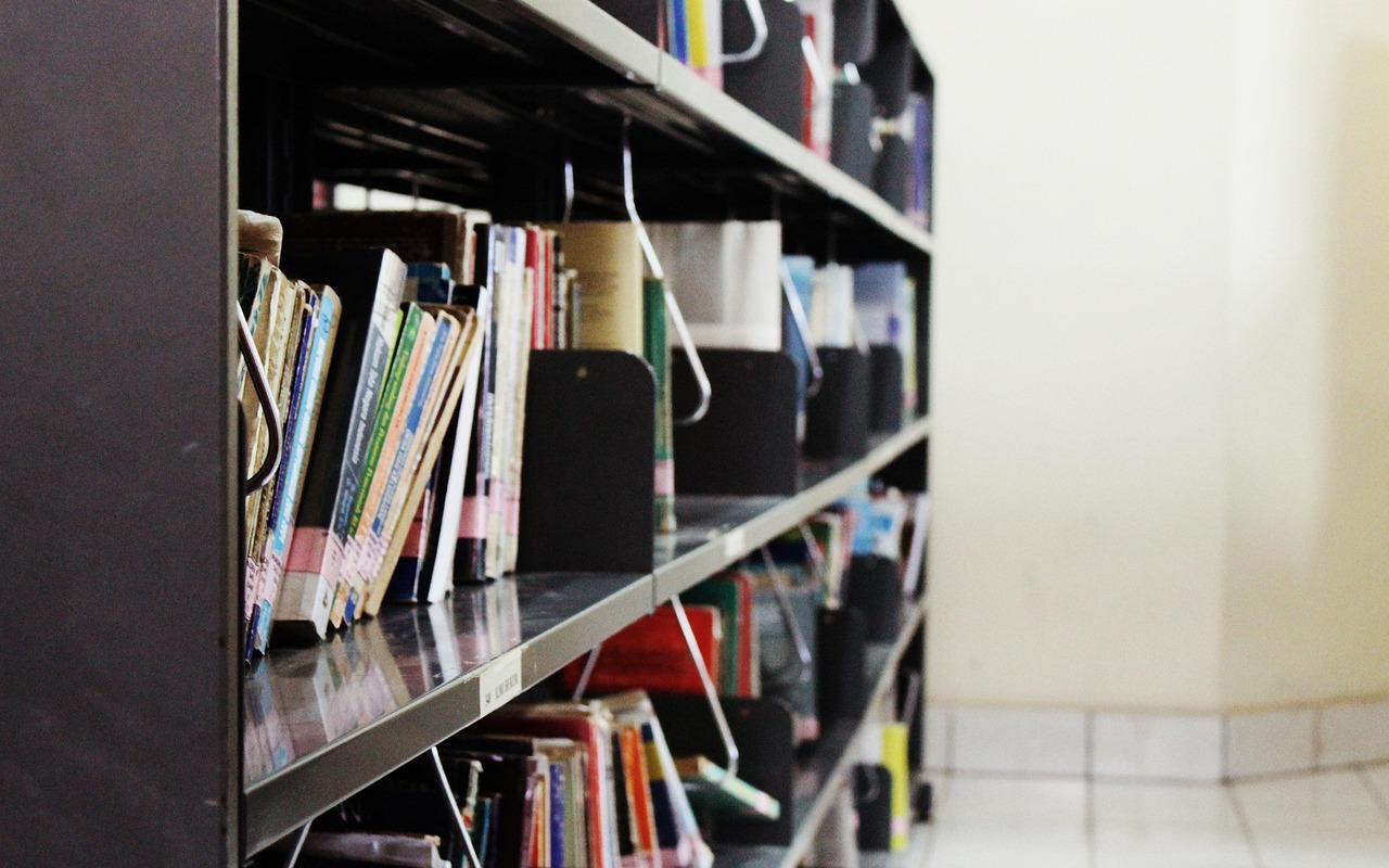 Skoolgebou en gemeenskapsomgewing